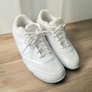 Nike White Cheer Sneakers Sz 8